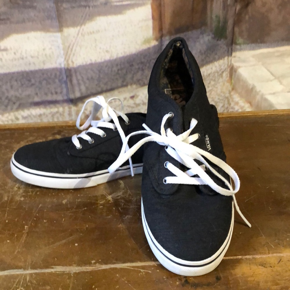 🧦🧦Van’s 🧦🧦tennis shoes